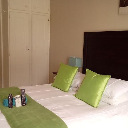 Robin Nest Guest House Newcastle Bagian luar foto