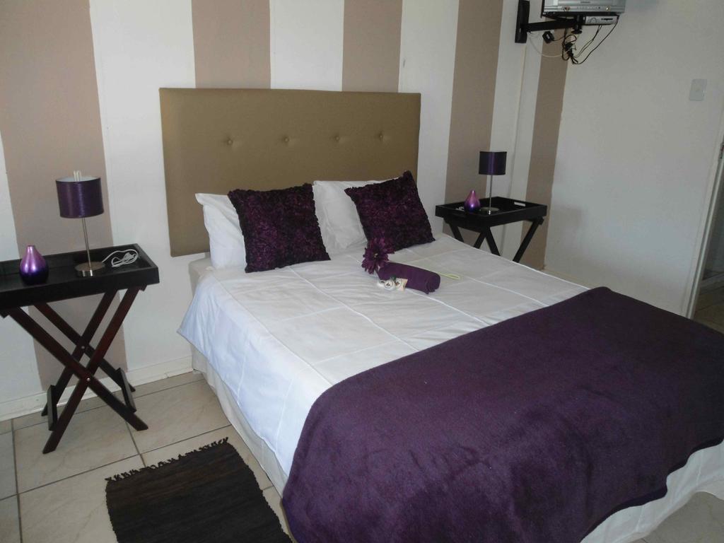 Robin Nest Guest House Newcastle Bagian luar foto